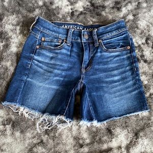 American Eagle Super Stretch Midi Short 00
